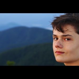 Meet your Posher, Elijah